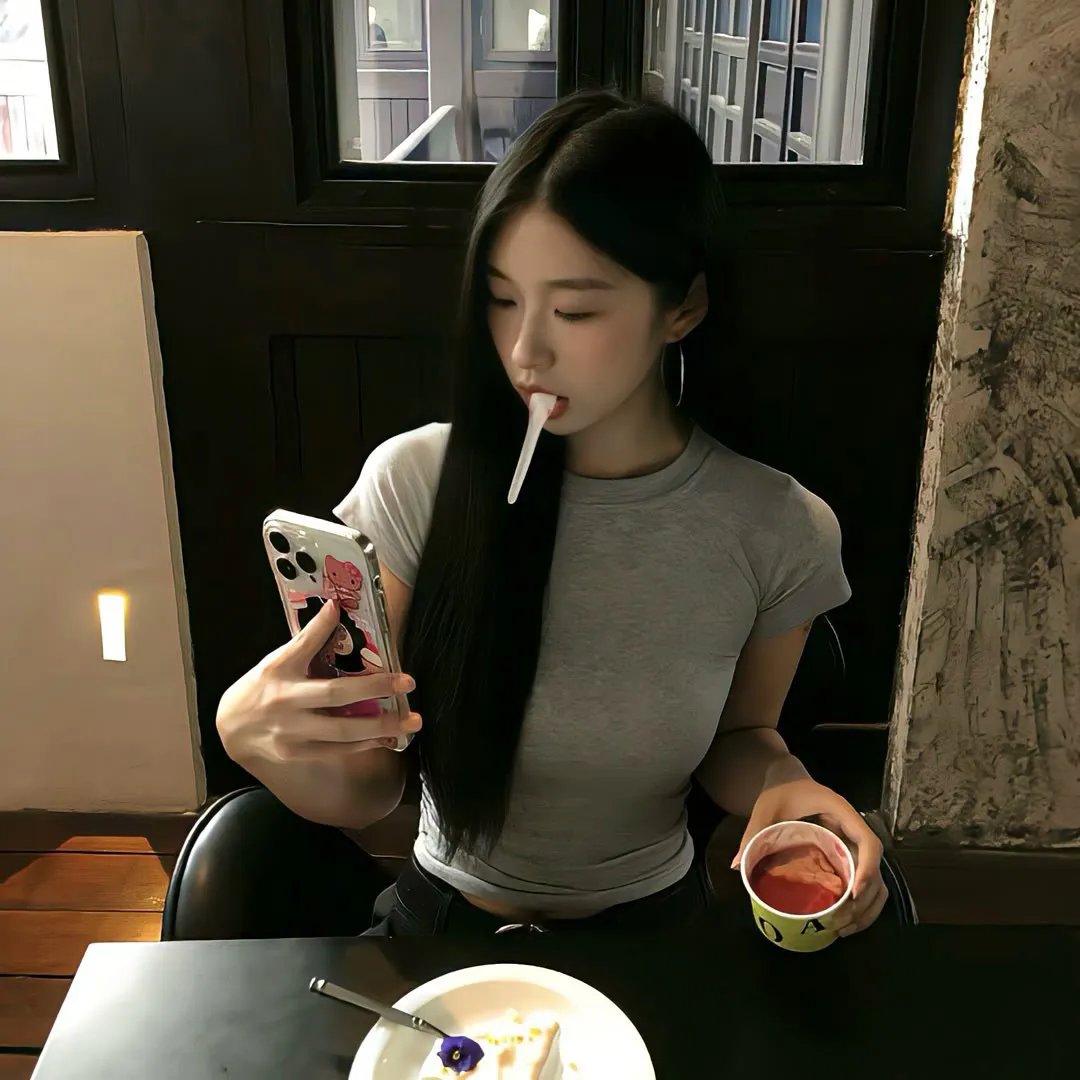 怪诞秀 海报