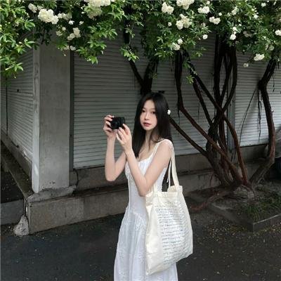 单眼皮 海报