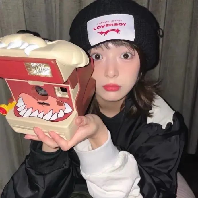 性感女勇士 海报